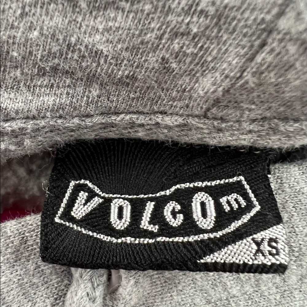 Volcom hoodie - Picture 3 of 3